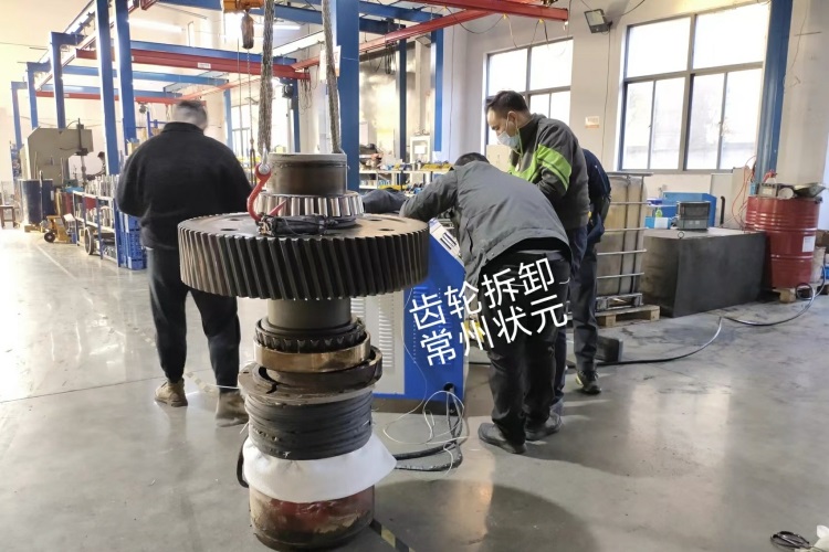 齒輪加熱拆卸.jpg 齒輪加熱拆卸.jpg